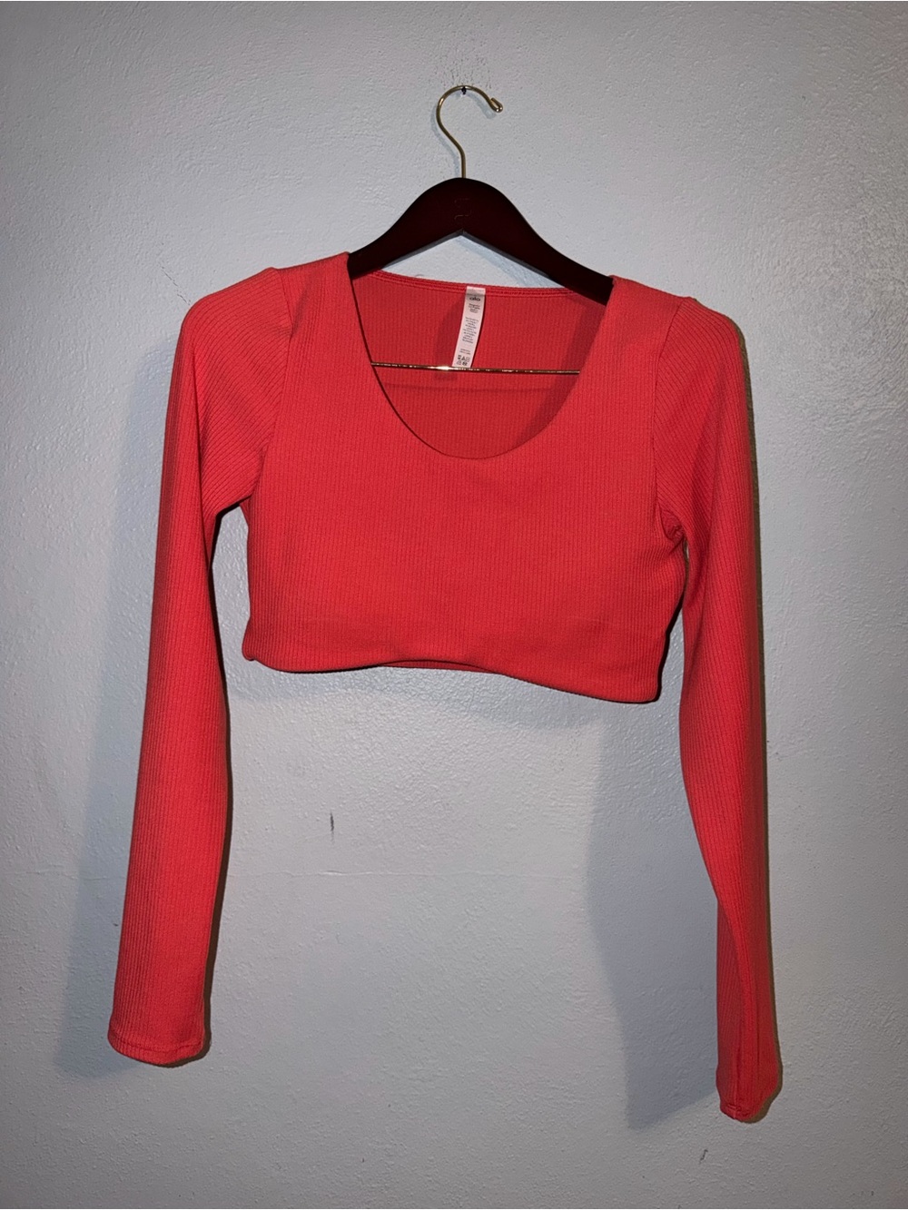 Alo Yoga bright or candy red ribbed long-sleeve crop top - NWOT